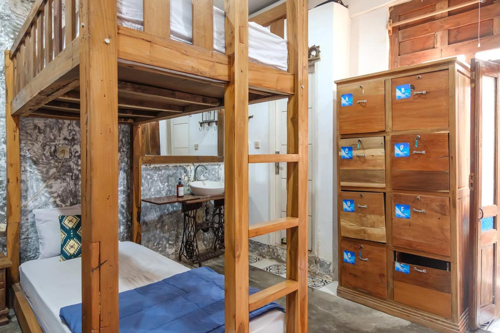 Twospaces Living At Wave And Chill House, Canggu ภายนอก รูปภาพ
