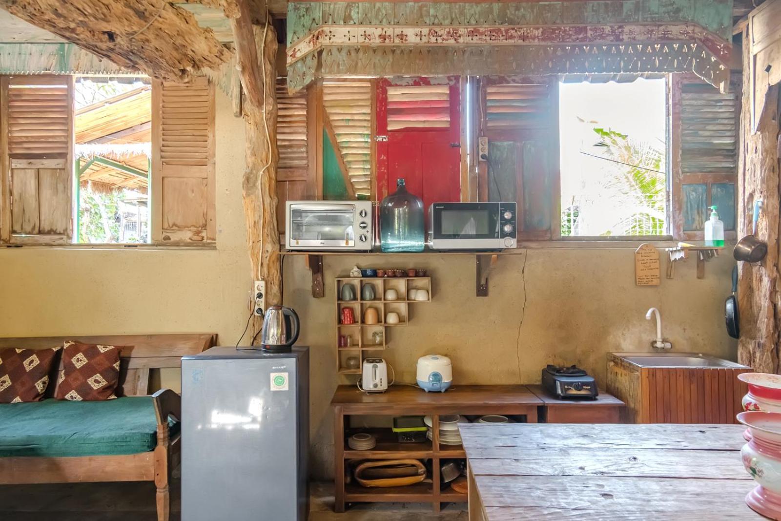 Twospaces Living At Wave And Chill House, Canggu ภายนอก รูปภาพ