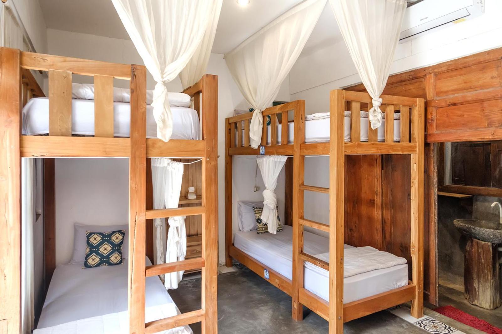 Twospaces Living At Wave And Chill House, Canggu ภายนอก รูปภาพ