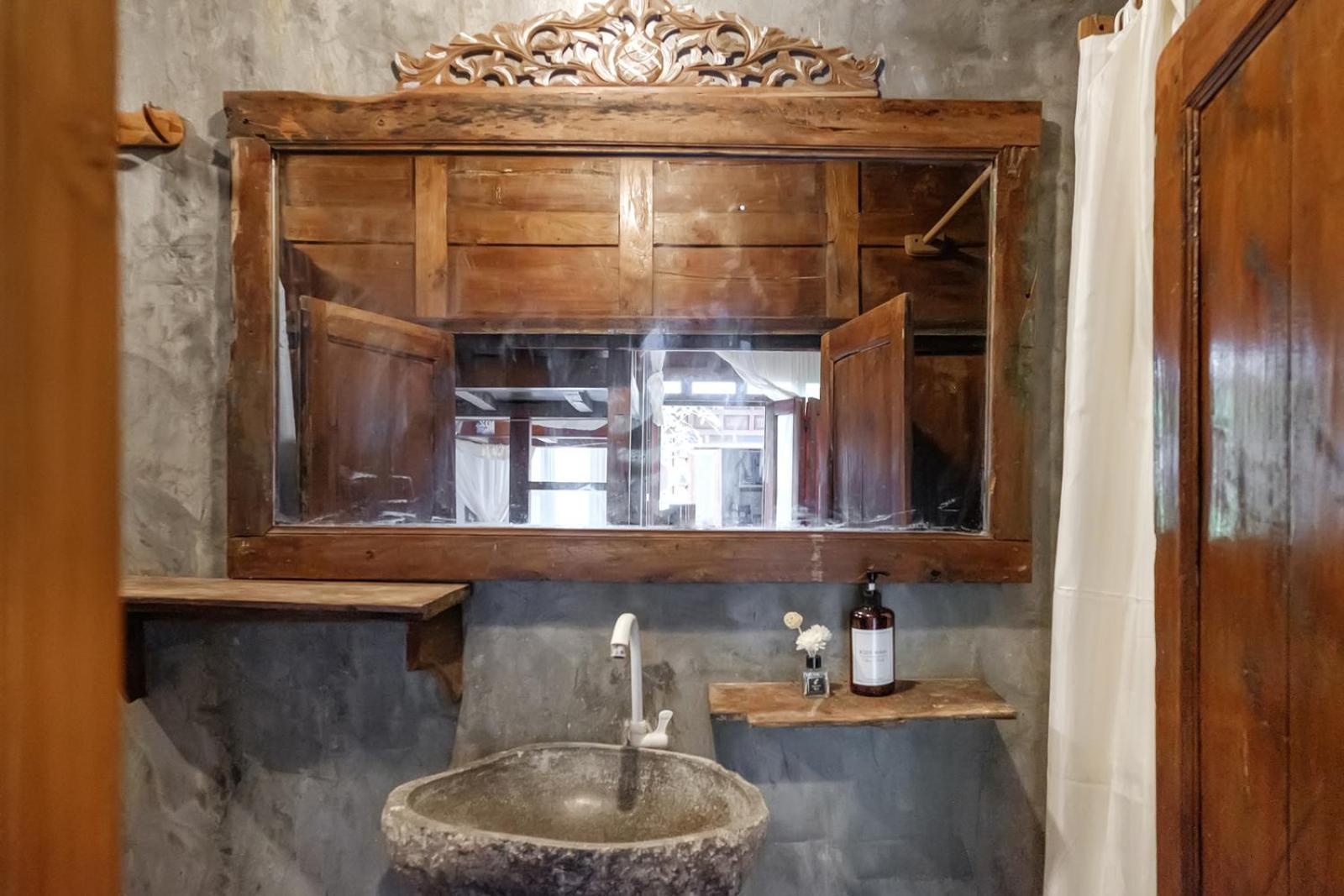Twospaces Living At Wave And Chill House, Canggu ภายนอก รูปภาพ